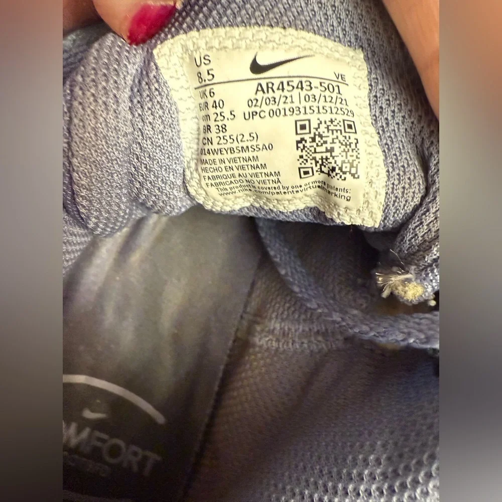 Nike good used